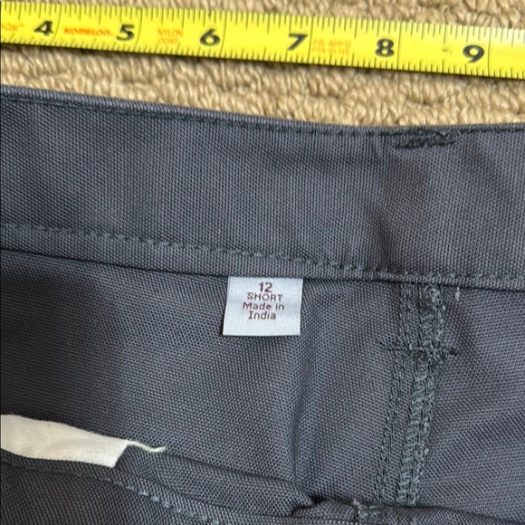 Carhartt Gray cargo pants, like new and smoke free!!!!!! - Picture 4 of 5